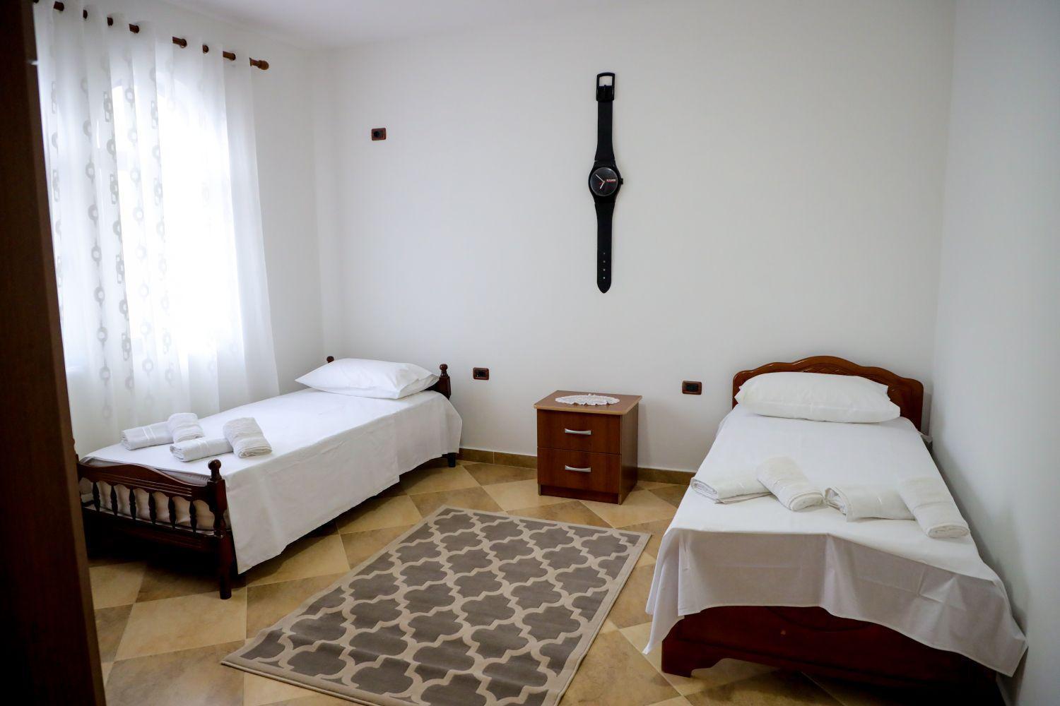 Vila Taga Guesthouse Krujë Exteriér fotografie